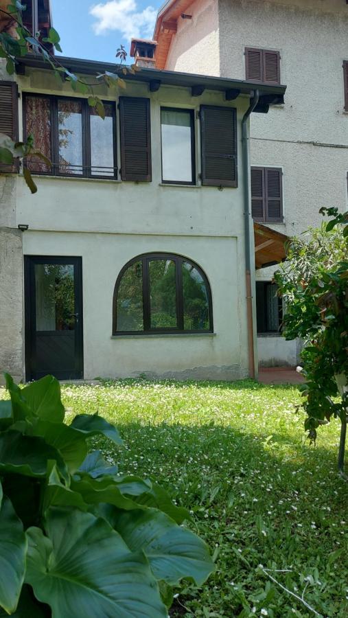 Villa La Casa Del Nonno Franco Colico Esterno foto