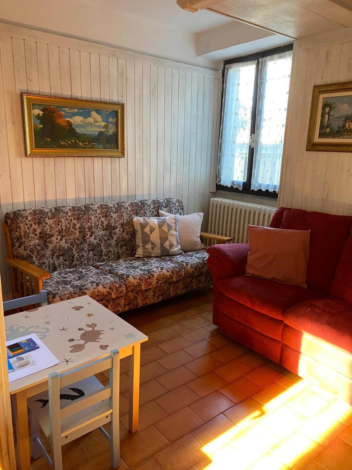 Villa La Casa Del Nonno Franco Colico Esterno foto